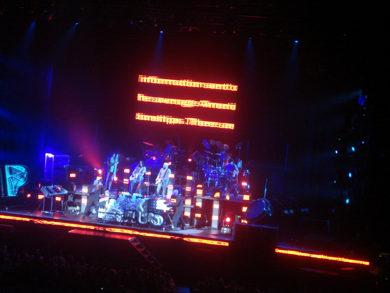 Image: /media/?path=/concerts/2006-09-28 - Blue Man Group/DSC09433.JPG